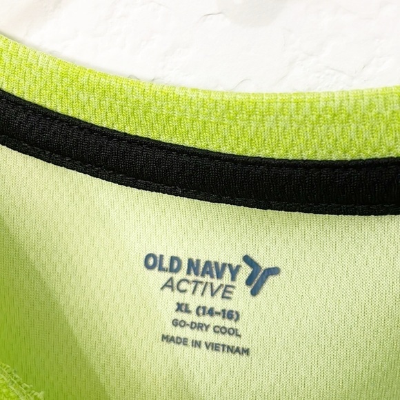 Old Navy Active boys neon green mesh tank top - Picture 3 of 3